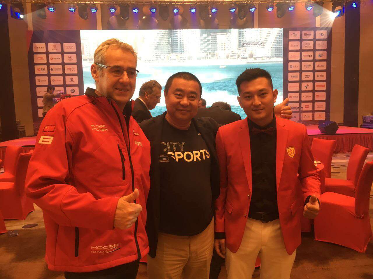 �ҹ�˾�쵼��F1Ħ��ͧ�й�����ѡ�ֹ�������������ܹھ�